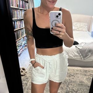 Carly Jean linen shorts